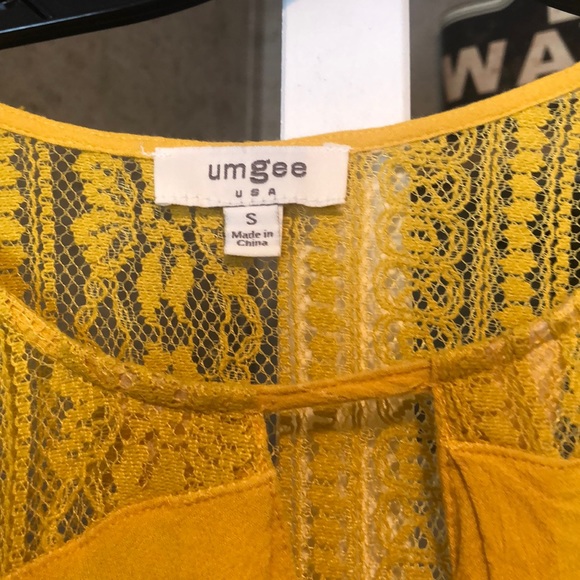 Women’s Shirt 👚 - Picture 3 of 3